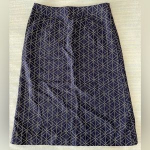 EUC Boden Navy & Dotted Gold Flower Petal A-Line Skirt Size 8L
